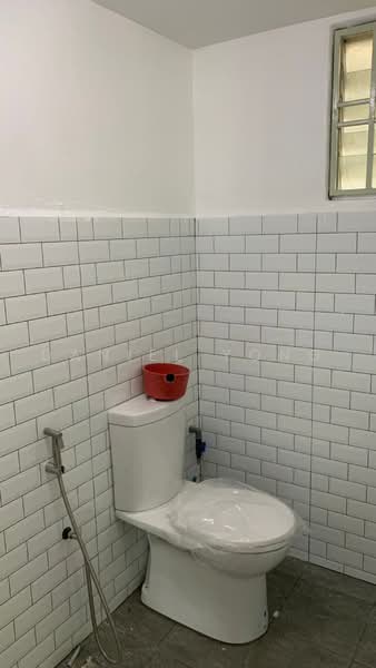Rumah Flat untuk Dijual di Taman Impian Emas - Daniel Yong - Bathroom - PropertyGuru.com.my