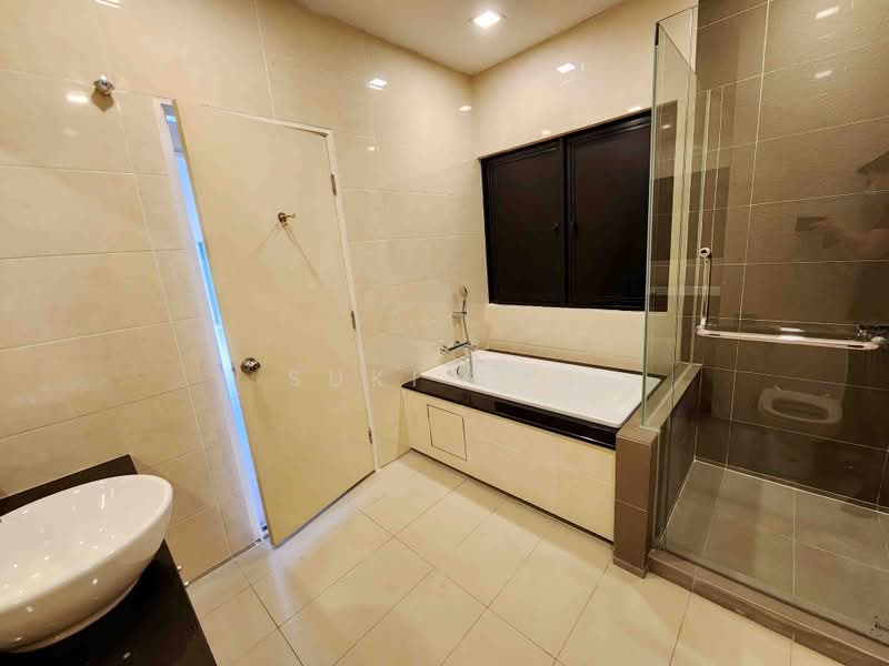 3-storey Terraced House for Sale in Lake Fields (Sungai Besi) - Suki Tan - Bathroom - PropertyGuru.com.my