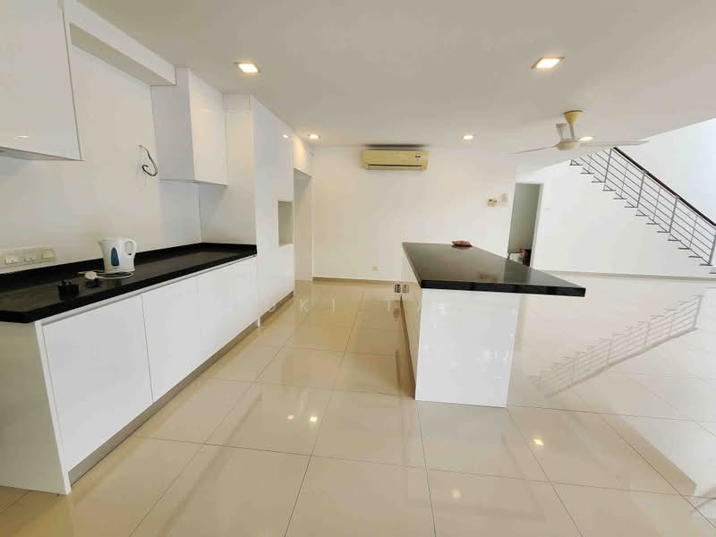 3-storey Terraced House for Sale in Lake Fields (Sungai Besi) - Suki Tan - Kitchen - PropertyGuru.com.my