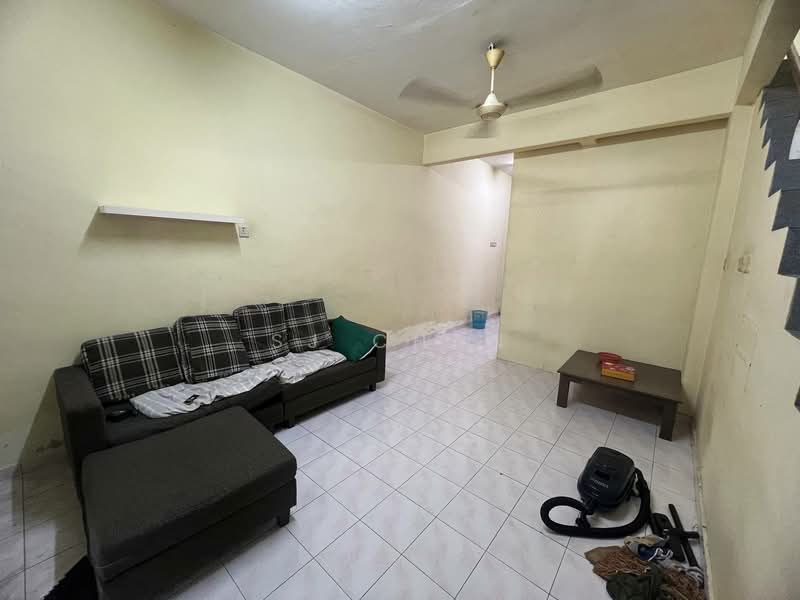2-storey Terraced House for Rent in Taman Bukit Jaya (Ulu Tiram) - SJ CHAN - Living Room - PropertyGuru.com.my