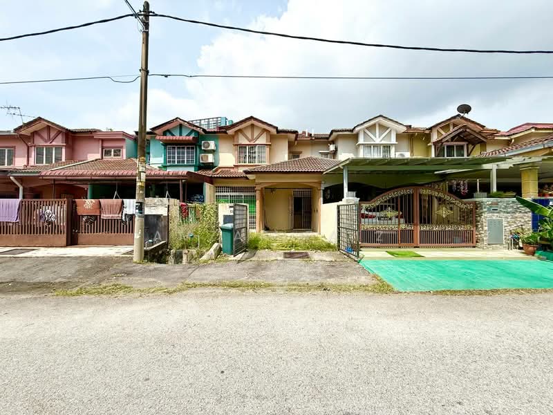 2-storey Terraced House for Sale in Seksyen 8 (Bangi) - Amzar Faiz - PropertyGuru.com.my