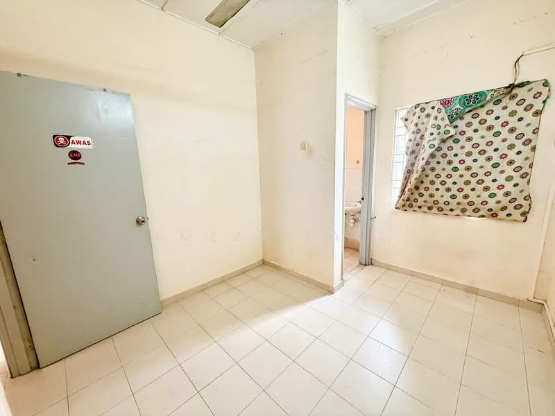2-storey Terraced House for Sale in Seksyen 8 (Bangi) - Amzar Faiz - PropertyGuru.com.my