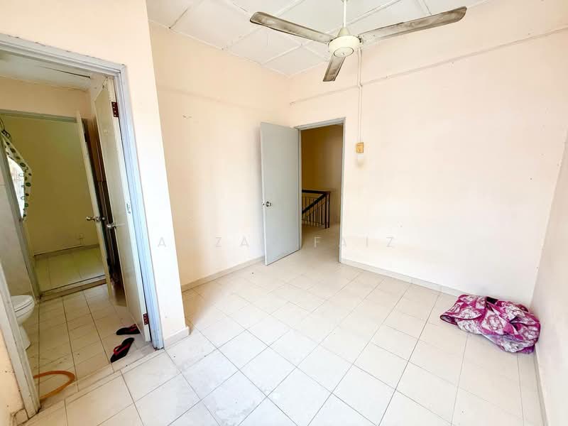 2-storey Terraced House for Sale in Seksyen 8 (Bangi) - Amzar Faiz - PropertyGuru.com.my