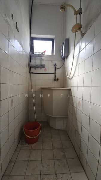 Flat for Sale at Desa Permai Indah Flat - Eugene Tung - Bathroom - PropertyGuru.com.my