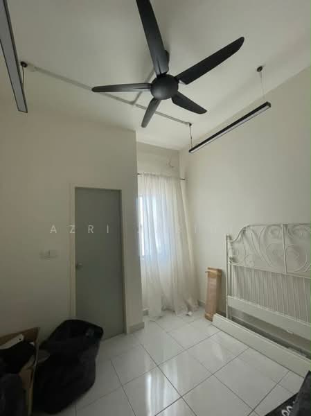 2-storey Terraced House for Sale in Bandar Puncak Alam (Puncak Alam) - Azri Zabidin - Bedroom - PropertyGuru.com.my