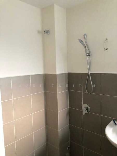 2-storey Terraced House for Sale in Bandar Puncak Alam (Puncak Alam) - Azri Zabidin - Bathroom - PropertyGuru.com.my