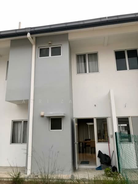 2-storey Terraced House for Sale in Bandar Puncak Alam (Puncak Alam) - Azri Zabidin - Exterior - PropertyGuru.com.my