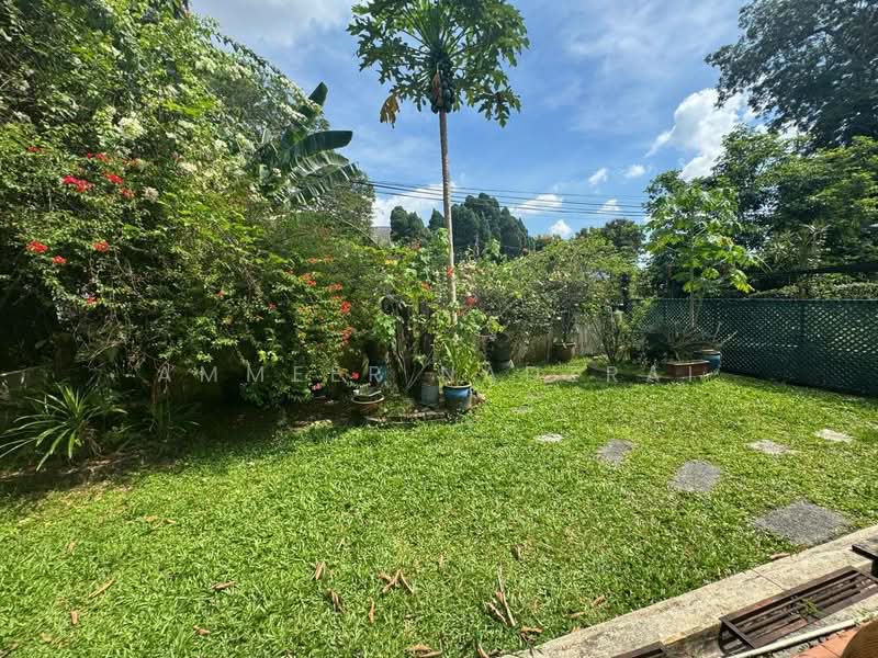 Rumah Banglo untuk Dijual di Seksyen 2 (Shah Alam) - Ammeer Nadzrai - Garden - PropertyGuru.com.my