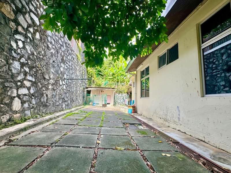 Rumah Banglo untuk Dijual di Seksyen 2 (Shah Alam) - Ammeer Nadzrai - Exterior - PropertyGuru.com.my