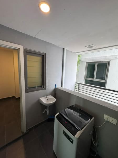 Kondominium untuk Disewa di Iskandar Residences - Chun Yang - Balcony - PropertyGuru.com.my