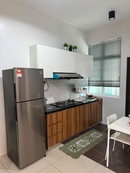 Kondominium untuk Disewa di M Condominium @ Larkin - Ivy Low - Kitchen - PropertyGuru.com.my