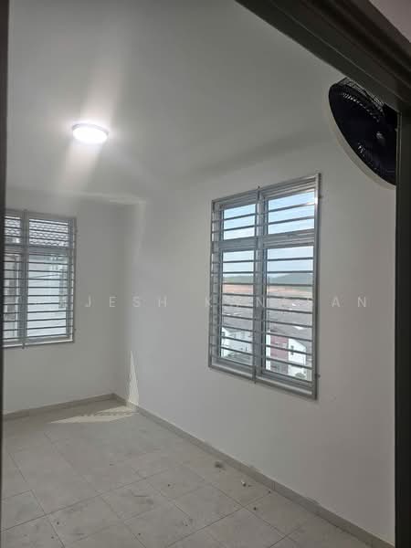 Rumah Teres 2 Tingkat untuk Disewa di Taman Kundang Jaya (Rawang) - Rajesh Kanesan - Interior - PropertyGuru.com.my