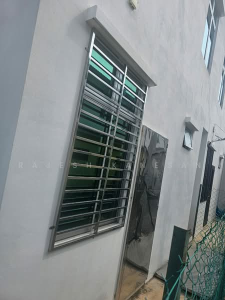 Rumah Teres 2 Tingkat untuk Disewa di Taman Kundang Jaya (Rawang) - Rajesh Kanesan - Exterior - PropertyGuru.com.my