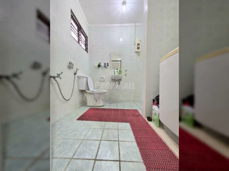 2-storey Terraced House for Sale in Bukit Jelutong (Shah Alam) - Reena Sarif - Bathroom - PropertyGuru.com.my