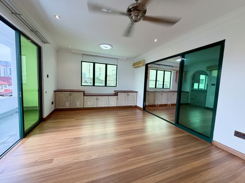 Bungalow House untuk Dijual di Glenmarie (Selangor) - Kenny Chua - Living Room - PropertyGuru.com.my