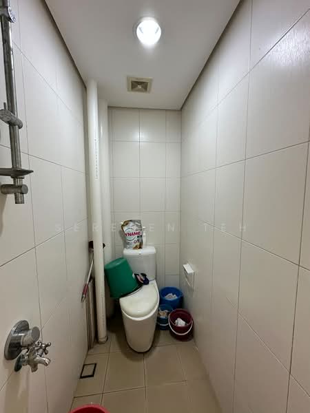 Condominium for Sale at Central Park condominium - SERENEN TEH - Bathroom - PropertyGuru.com.my