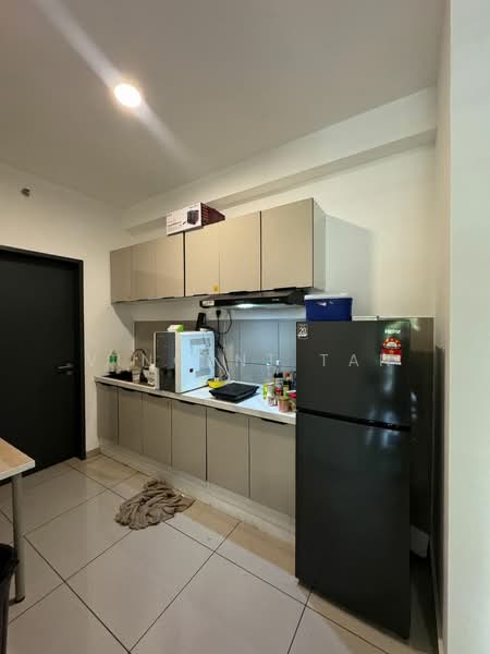 Service Residence for Rent at D'Quince Residences - Vincent Tan - Kitchen - PropertyGuru.com.my