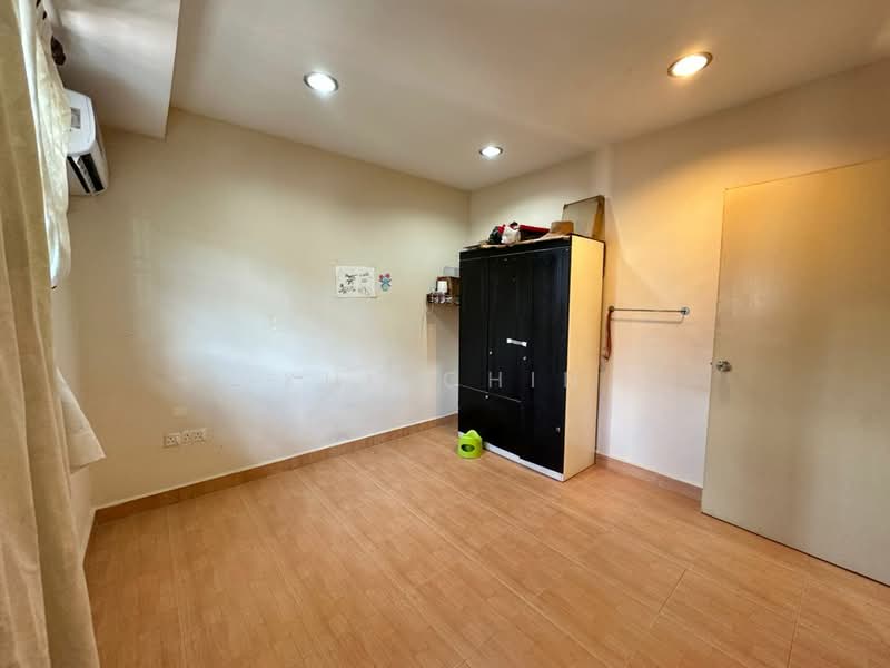 1.5-storey Terraced House for Sale in Taman Mutiara Rini (Skudai) - Kuu Chin - Bedroom - PropertyGuru.com.my