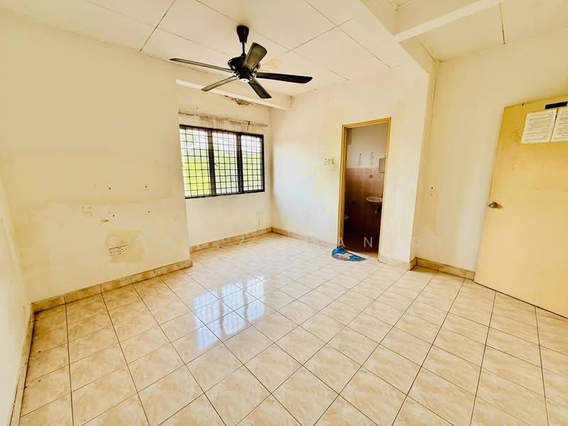 Rumah Teres 2 Tingkat untuk Dijual di Taman Semenyih Permata (Semenyih) - Rosniza Tanidi - Interior - PropertyGuru.com.my