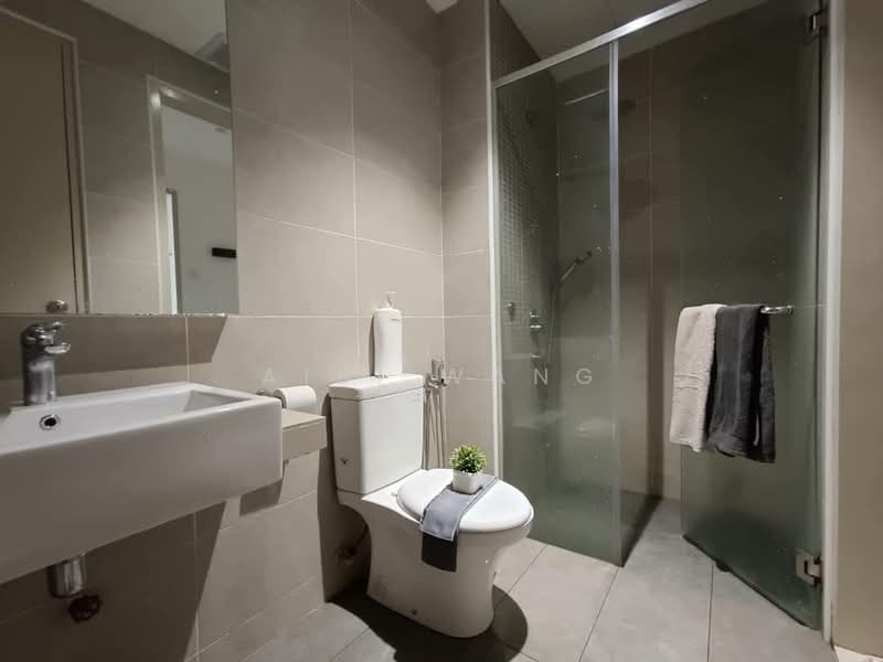 Servis Apartment untuk Disewa di Bali Residences - Aibi Wang - Bathroom - PropertyGuru.com.my