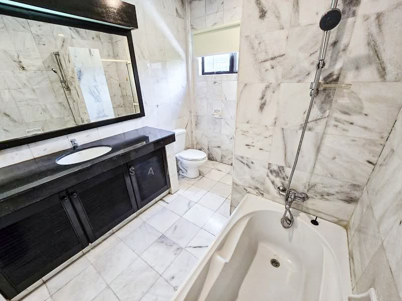 Condominium for Rent at Wickham Residence - Sandhu . - Bathroom 1 - PropertyGuru.com.my
