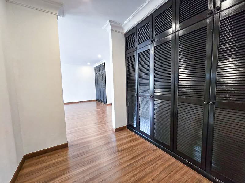 Condominium for Rent at Wickham Residence - Sandhu . - Masterbedroom entrance - PropertyGuru.com.my