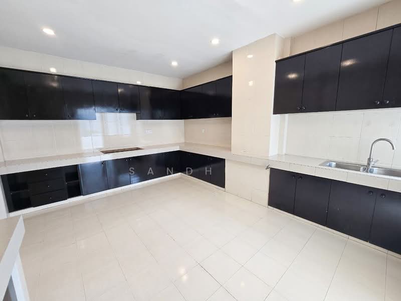 Condominium for Rent at Wickham Residence - Sandhu . - Kitchen - PropertyGuru.com.my
