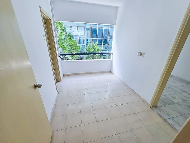 Condominium for Rent at Wickham Residence - Sandhu . - Laundry Area - PropertyGuru.com.my