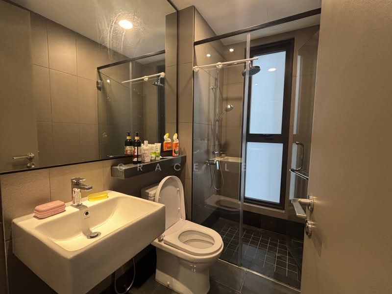 Servis Apartment untuk Disewa di Bloomsvale Menara Vista Petaling - Grace Lee - Bathroom - PropertyGuru.com.my