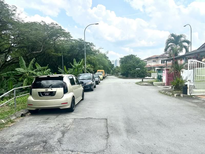 Rumah Teres 1 Tingkat untuk Dijual di Bandar Tun Hussein Onn (Cheras) - Azli Ibrahim - Exterior - PropertyGuru.com.my