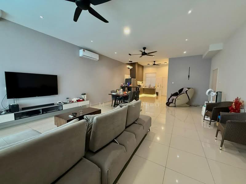2-storey Terraced House for Sale in Kluang (Johor) - Kim Seng - Living Room - PropertyGuru.com.my