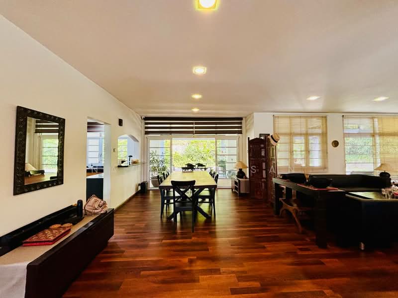 Rumah Banglo untuk Dijual di Seksyen 13 (Shah Alam) - Nazri Hassan - PropertyGuru.com.my