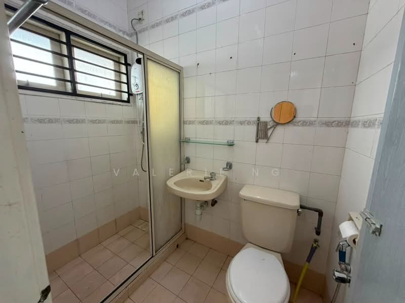 Rumah Teres 2 Tingkat untuk Dijual di Bandar Sri Damansara (Selangor) - Valerie Ng - Bathroom - PropertyGuru.com.my
