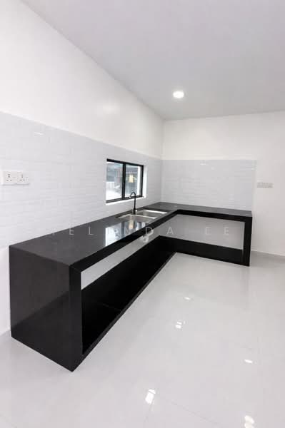 Rumah Teres 2 Tingkat untuk Dijual di Taman Kota Masai (Pasir Gudang) - Melinda Ee - Kitchen - PropertyGuru.com.my
