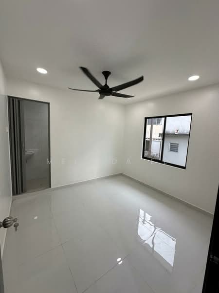 Rumah Teres 2 Tingkat untuk Dijual di Taman Kota Masai (Pasir Gudang) - Melinda Ee - Bedroom - PropertyGuru.com.my