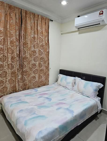 Apartment for Sale at Kipark Apartment - Ee Fong Toh - Bedroom - PropertyGuru.com.my
