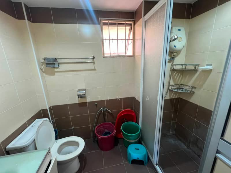 Condominium for Sale at Paradesa Tropika II - Justin Lai - Bathroom - PropertyGuru.com.my