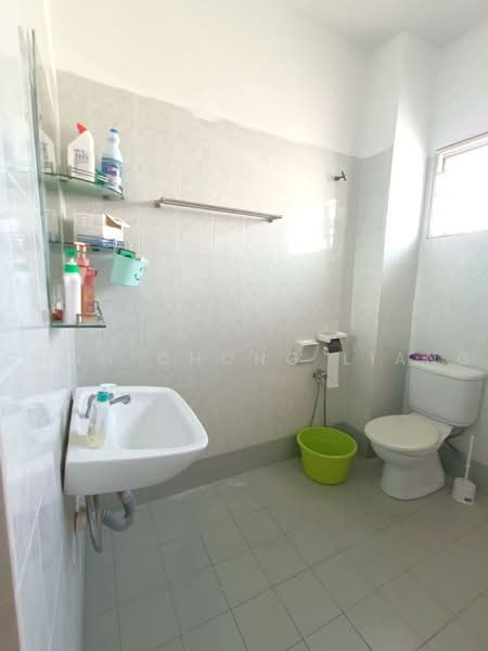 2-storey Terraced House for Sale in Taman Puchong Tekali (Puchong) - Chan Chong Liang - Bathroom - PropertyGuru.com.my