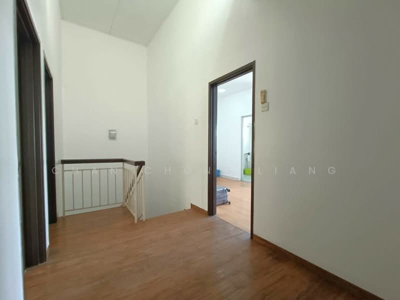 2-storey Terraced House for Sale in Taman Puchong Tekali (Puchong) - Chan Chong Liang - Corridor - PropertyGuru.com.my