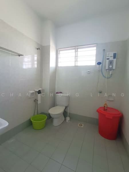 2-storey Terraced House for Sale in Taman Puchong Tekali (Puchong) - Chan Chong Liang - Bathroom - PropertyGuru.com.my
