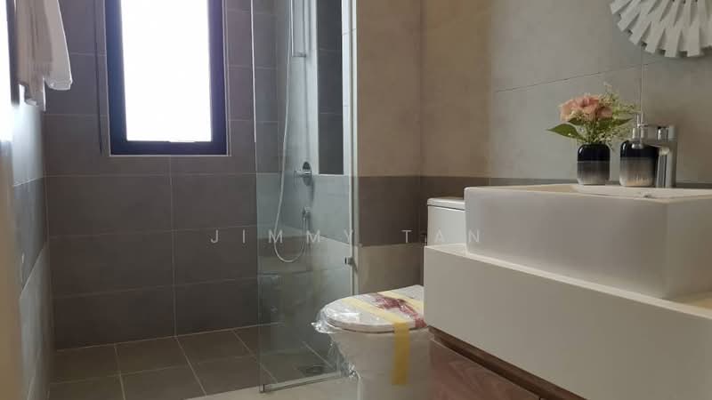 Rumah Berkembar untuk Dijual di Sungai Buloh (Selangor) - Jimmy Tan - Bathroom - PropertyGuru.com.my