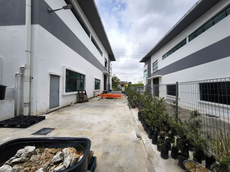 Semi-D Factory for Rent in Gelang Patah (Johor) - Eric Loo - Exterior - PropertyGuru.com.my