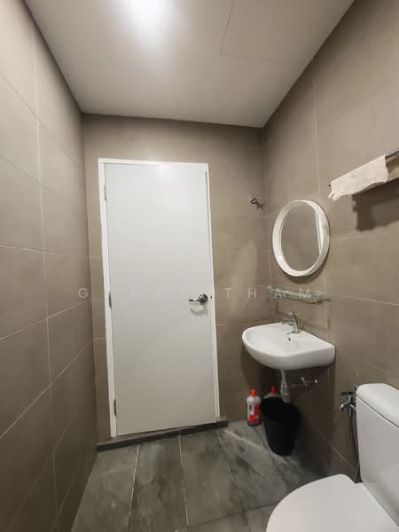 Servis Apartment untuk Disewa di Akasa - Grace Tham - Bathroom - PropertyGuru.com.my