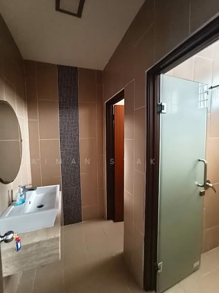 Shop / Office for Rent in Seksyen 7 (Shah Alam) - AIMAN SYAKUR - Bathroom - PropertyGuru.com.my