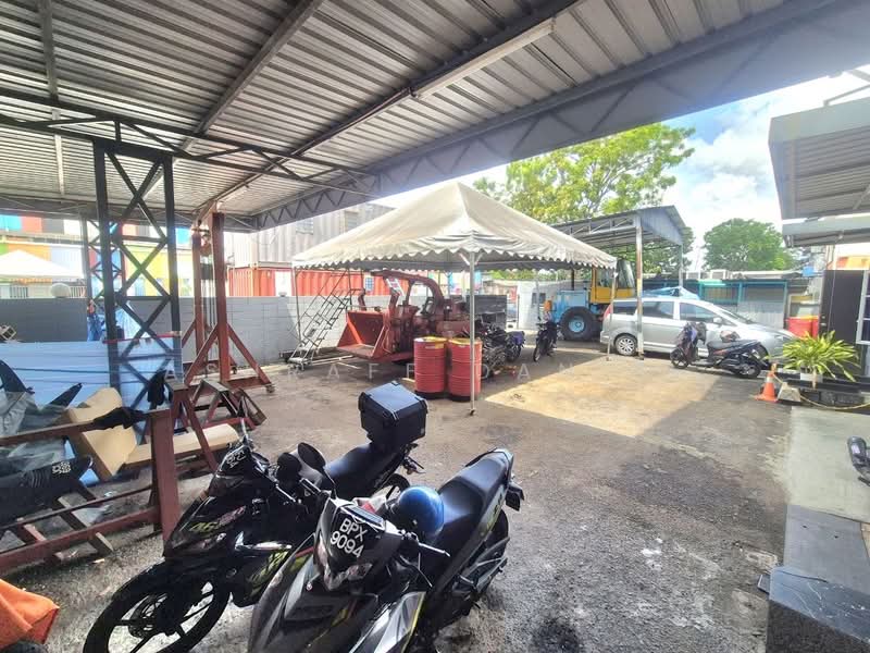 Kilang Berkembar untuk Dijual di Seksyen 9 (Bangi) - Ashraff Daniel - Exterior - PropertyGuru.com.my