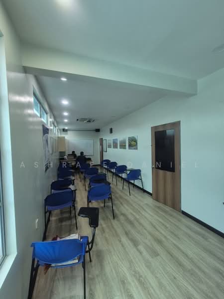 Kilang Berkembar untuk Dijual di Seksyen 9 (Bangi) - Ashraff Daniel - Study - PropertyGuru.com.my