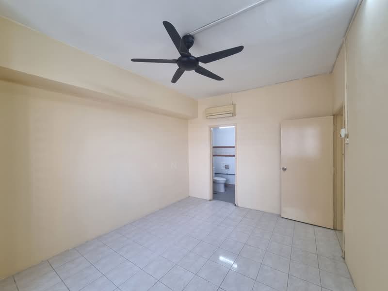Servis Apartment untuk Dijual di Rhythm Avenue - Han Ker - Bathroom - PropertyGuru.com.my