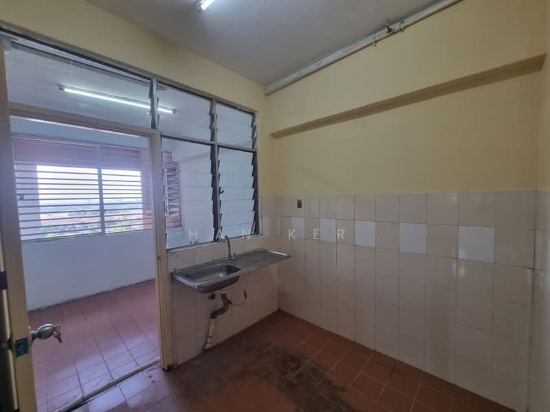 Servis Apartment untuk Dijual di Rhythm Avenue - Han Ker - Kitchen - PropertyGuru.com.my