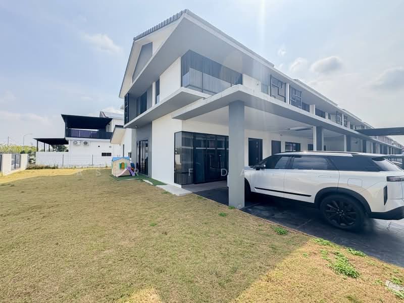 Rumah Teres 2-Tingkat untuk Dijual di Bandar Bukit Raja (Klang) - Ashraff Daniel - Exterior - PropertyGuru.com.my