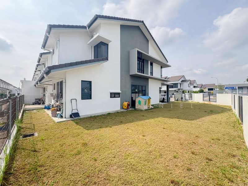 Rumah Teres 2-Tingkat untuk Dijual di Bandar Bukit Raja (Klang) - Ashraff Daniel - Exterior - PropertyGuru.com.my